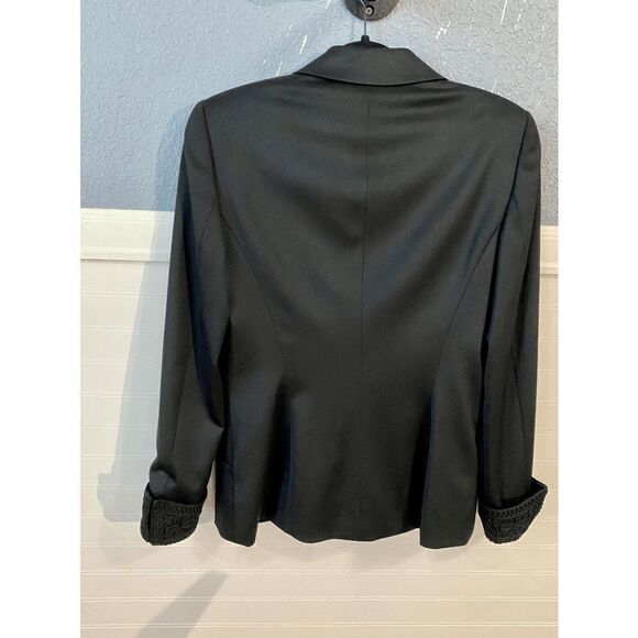 Escada Women's Embroidered Collar Front Pocket Button Closure Blazer Black - Picture 6 of 11